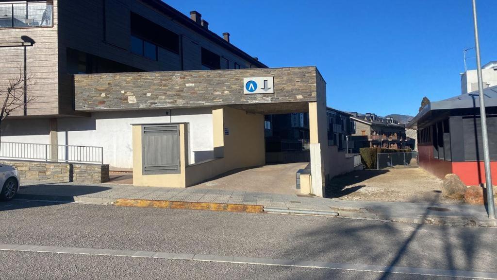 Ferienwohnung Cal Xera - Acollidora Planta Baixa Amb Llar De Foc I Jardi Privat Puigcerdà Exterior foto